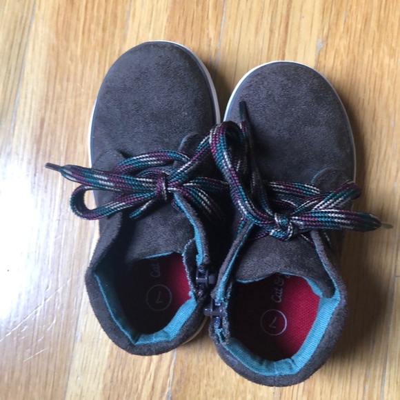 Toddler Boys Cat and Jack Axel Sneakers. - Picture 2 of 5